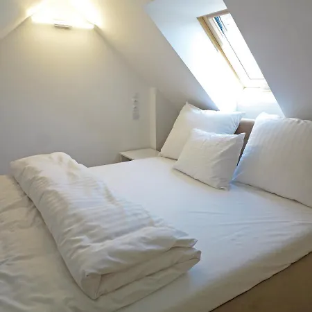 Warzecha Miloszyce Bzowa 40/4 Апартаменты Jelcz-Laskowice
